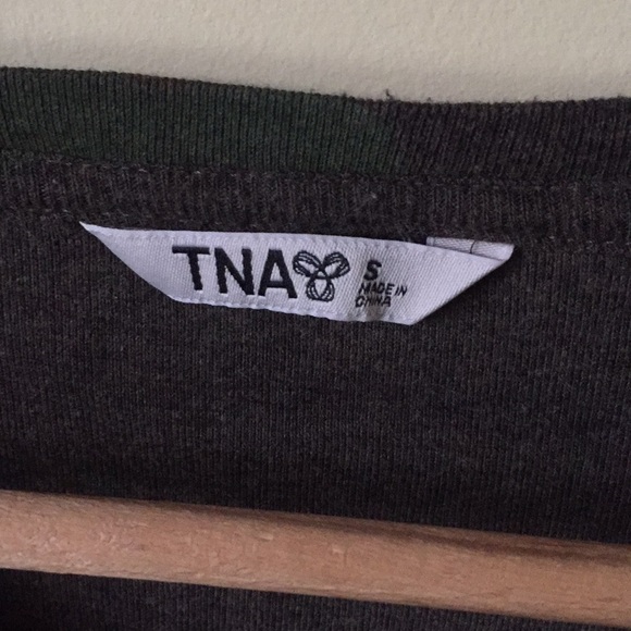 TNA Longsleeve Camo Raglan - Picture 2 of 3